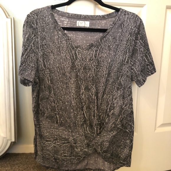 Maurices 24/7 Tie Knot - Picture 2 of 4